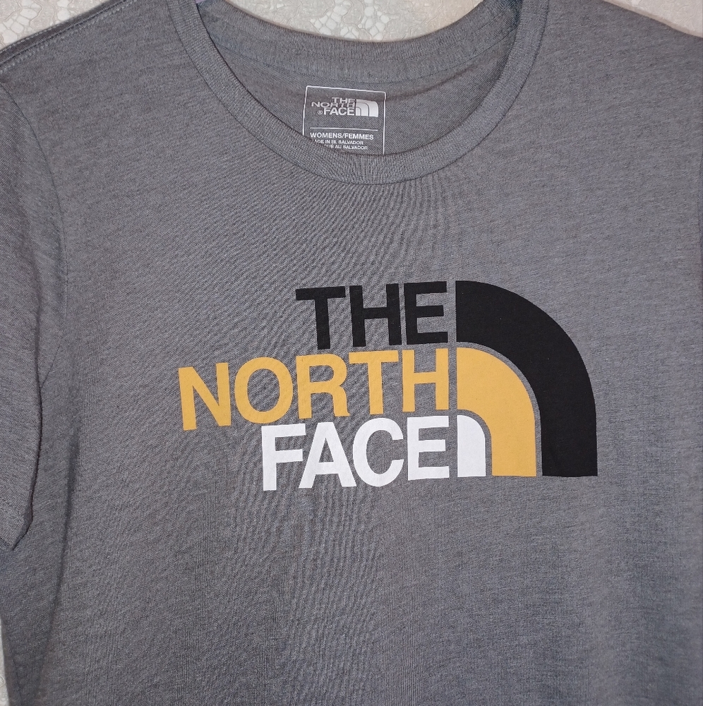 ❤️‍🔥 THE NORTH FACE XS Classic Fit Gray/Yellow/Black s.s Shirt - Picture 5 of 11